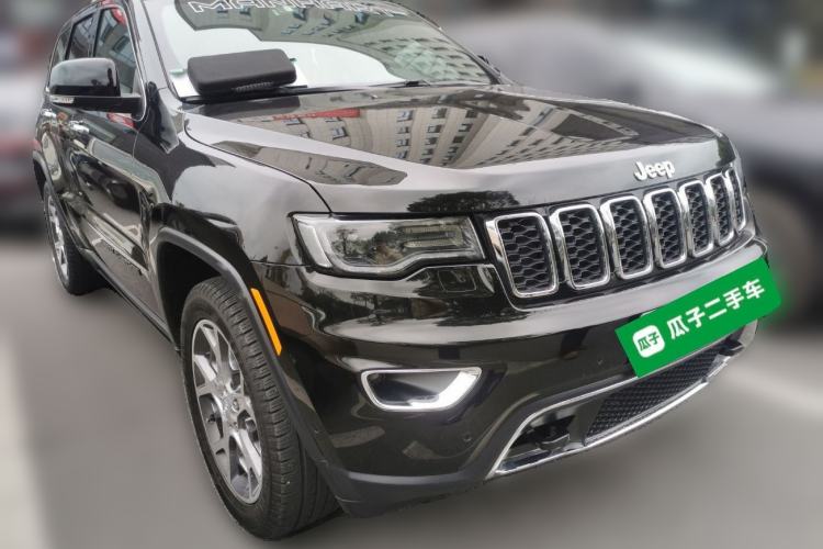 Used Jeep Grand Cherokee 2020 3.0L Elite Navigation Edition Front Right 45 Deg