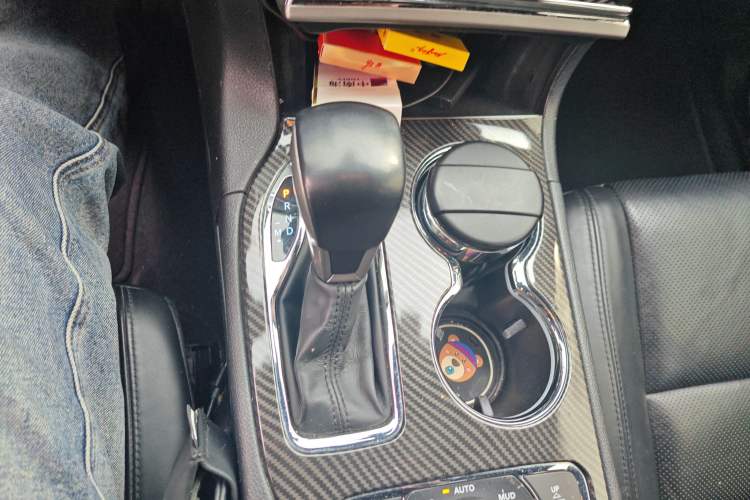 Used Jeep Grand Cherokee 2020 3.0L Elite Navigation Edition Gear Lever
