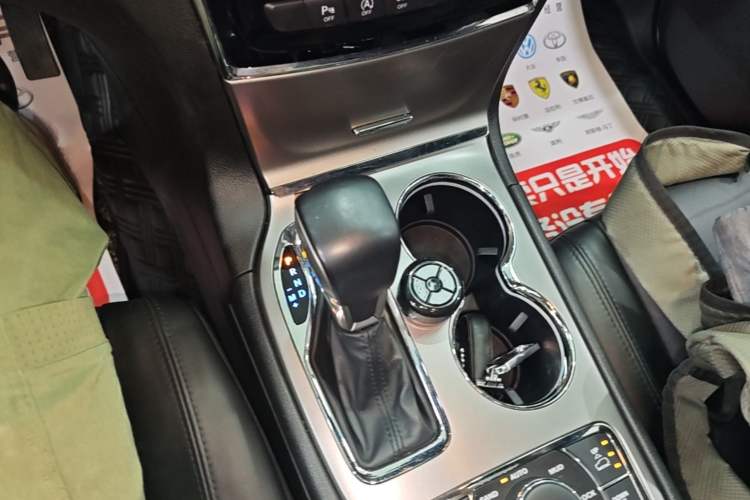 Used Jeep Grand Cherokee 2020 3.0L Professional Navigation Edition Gear Lever
