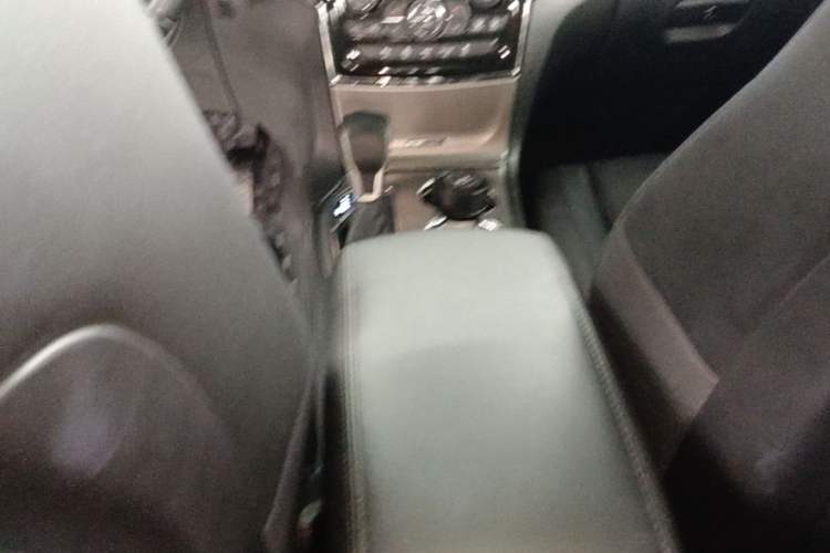 Used Jeep Grand Cherokee 2020 3.0L Professional Navigation Edition Gear Lever