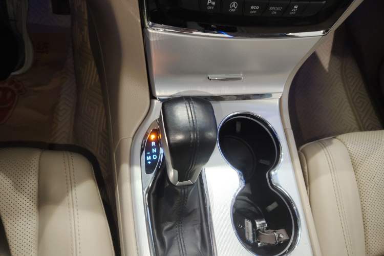 Used Jeep Grand Cherokee 2020 3.0L Elite Navigation Edition Gear Lever