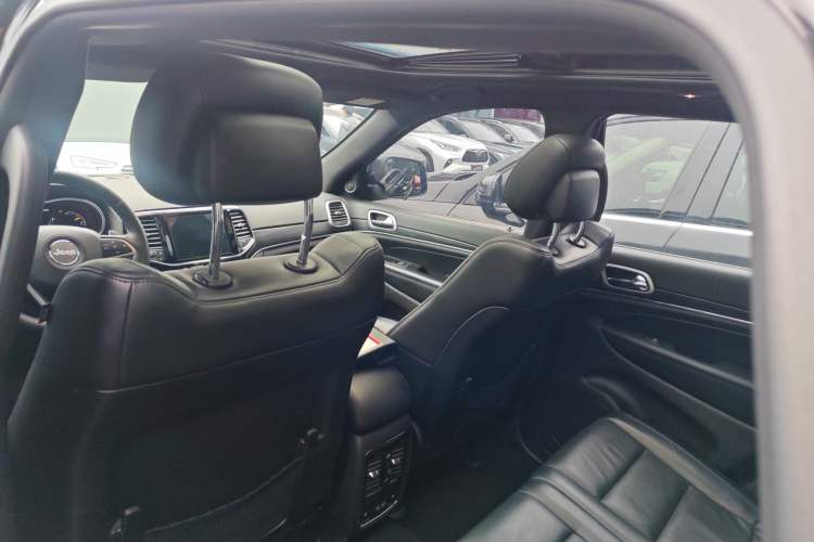 Used Jeep Grand Cherokee 2020 3.0L Elite Navigation Edition Headliner