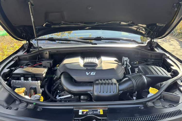 Used Jeep Grand Cherokee 2020 3.0L Elite Navigation Edition Interior 13