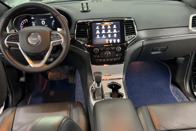 Used Jeep Grand Cherokee 2020 3.0L Elite Navigation Edition Interior 2
