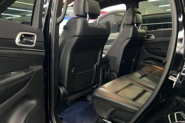 Used Jeep Grand Cherokee 2020 3.0L Elite Navigation Edition Interior 3