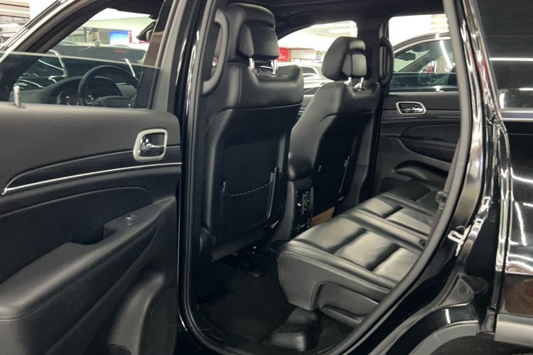 Used Jeep Grand Cherokee 2020 3.0L Elite Navigation Edition Interior 4