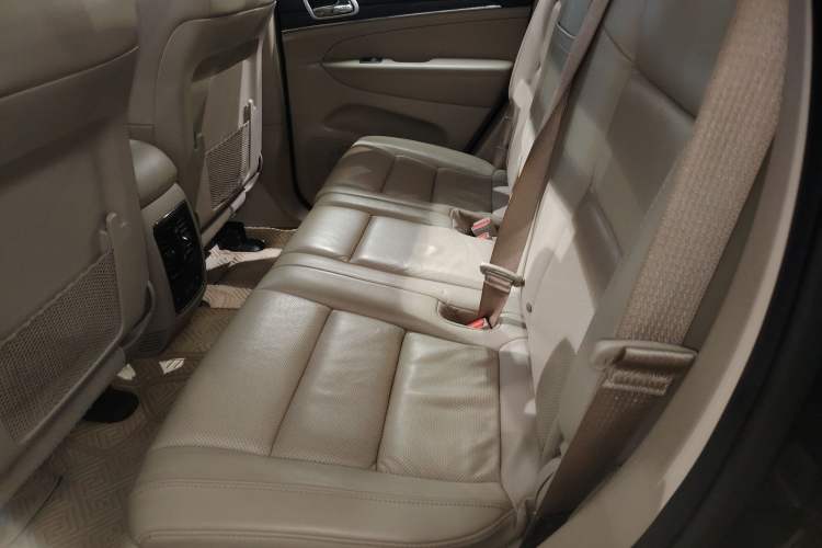 Used Jeep Grand Cherokee 2020 3.0L Elite Navigation Edition Interior 4