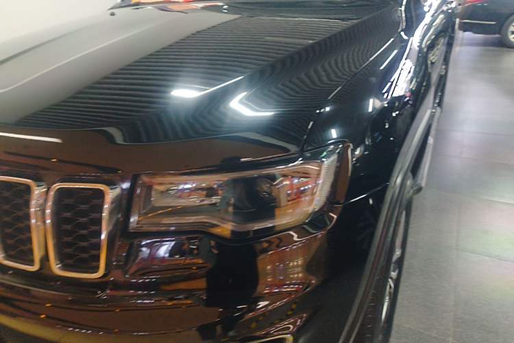Used Jeep Grand Cherokee 2020 3.0L Professional Navigation Edition Left Front Headlight