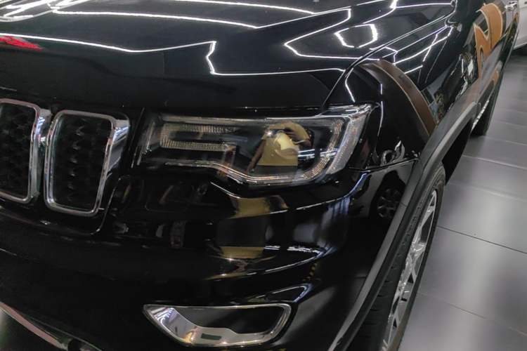 Used Jeep Grand Cherokee 2020 3.0L Elite Navigation Edition Left Front Headlight