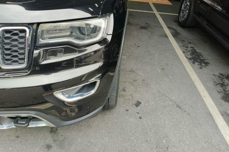 Used Jeep Grand Cherokee 2020 3.0L Elite Navigation Edition Left Front Headlight