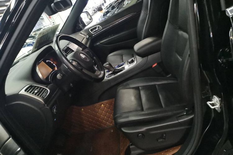 Used Jeep Grand Cherokee 2020 3.0L Elite Navigation Edition Left Front Seat