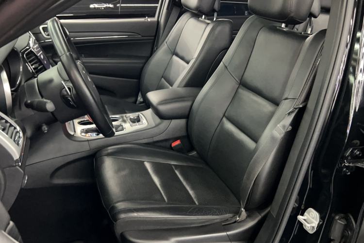 Used Jeep Grand Cherokee 2020 3.0L Elite Navigation Edition Left Front Seat