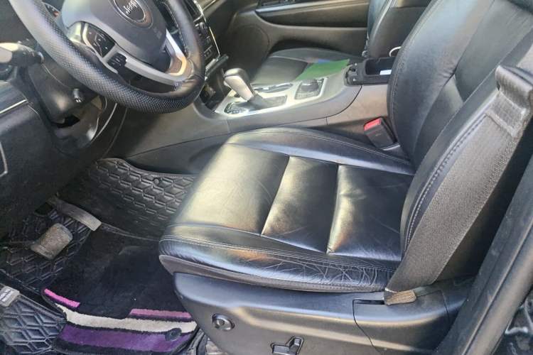 Used Jeep Grand Cherokee 2020 3.6L Elite Navigation Edition Left Front Seat