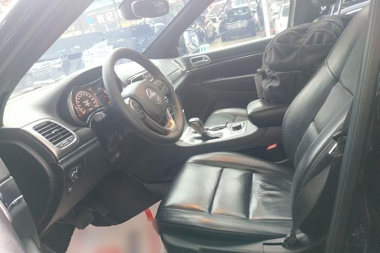 Used Jeep Grand Cherokee 2020 3.0L Elite Navigation Edition Left Front Seat