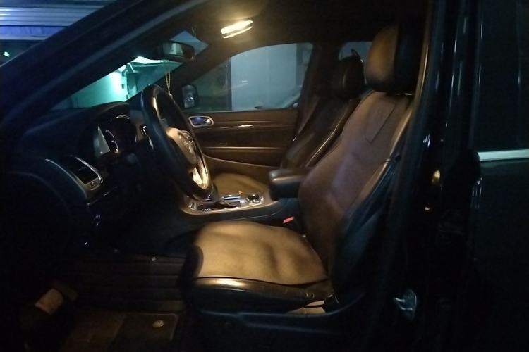 Used Jeep Grand Cherokee 2020 3.0L Elite Navigation Edition Left Front Seat