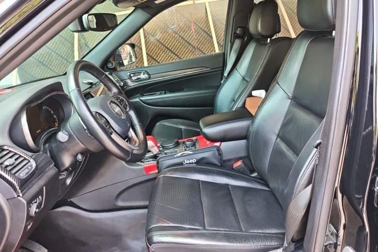Used Jeep Grand Cherokee 2020 3.0L Elite Navigation Edition Left Front Seat