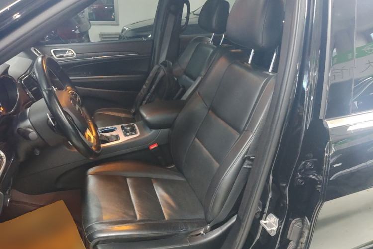 Used Jeep Grand Cherokee 2020 3.0L Elite Navigation Edition Left Front Seat