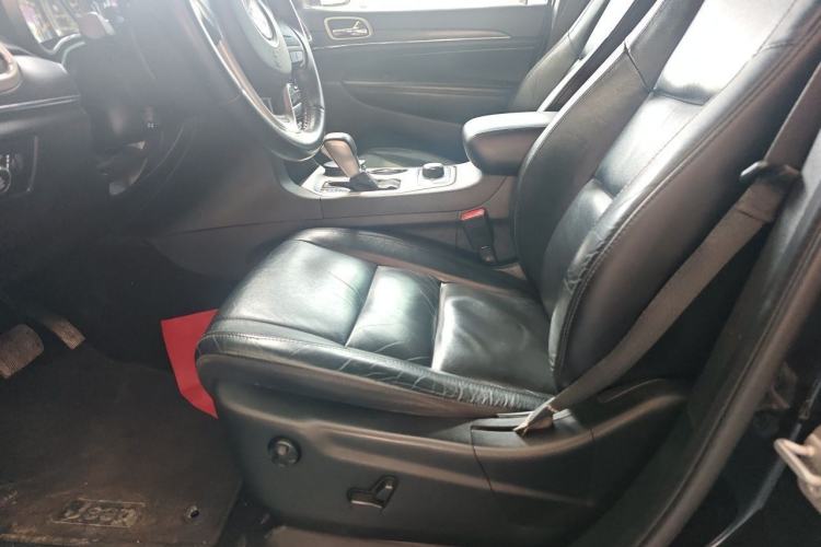 Used Jeep Grand Cherokee 2020 3.6L Elite Navigation Edition Left Front Seat