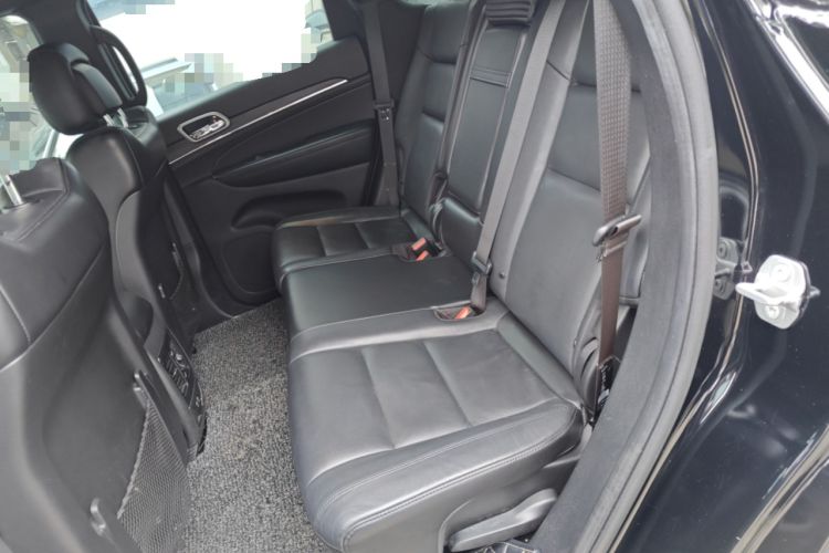 Used Jeep Grand Cherokee 2020 3.6L Elite Navigation Edition Left Rear Seat