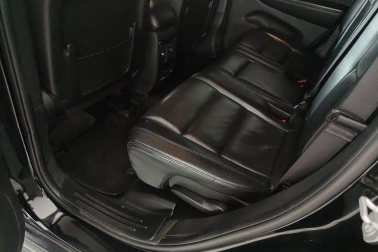 Used Jeep Grand Cherokee 2020 3.0L Elite Navigation Edition Left Rear Seat