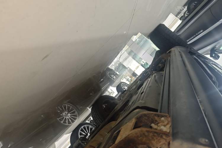 Used Jeep Grand Cherokee 2020 3.0L Elite Navigation Edition Left Side Sill