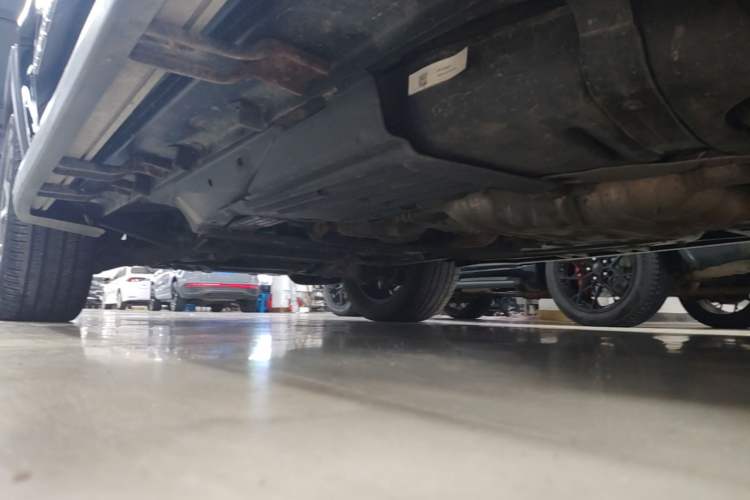 Used Jeep Grand Cherokee 2020 3.0L Elite Navigation Edition Left Side Sill