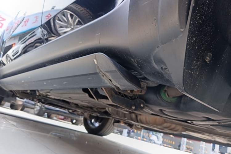 Used Jeep Grand Cherokee 2020 3.0L Elite Navigation Edition Left Side Sill