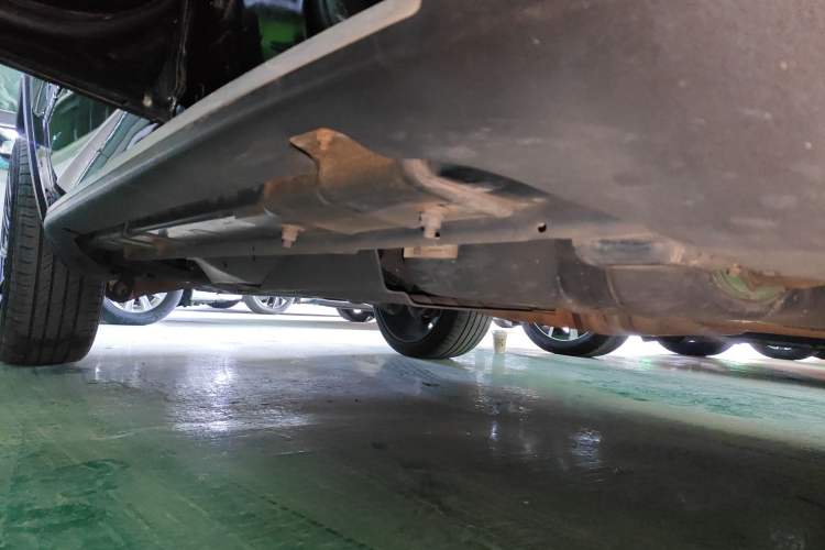 Used Jeep Grand Cherokee 2020 3.0L Professional Navigation Edition Left Side Sill