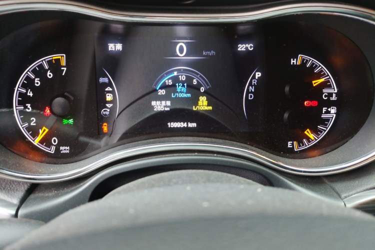Used Jeep Grand Cherokee 2020 3.0L Elite Navigation Edition Odometer Close Up