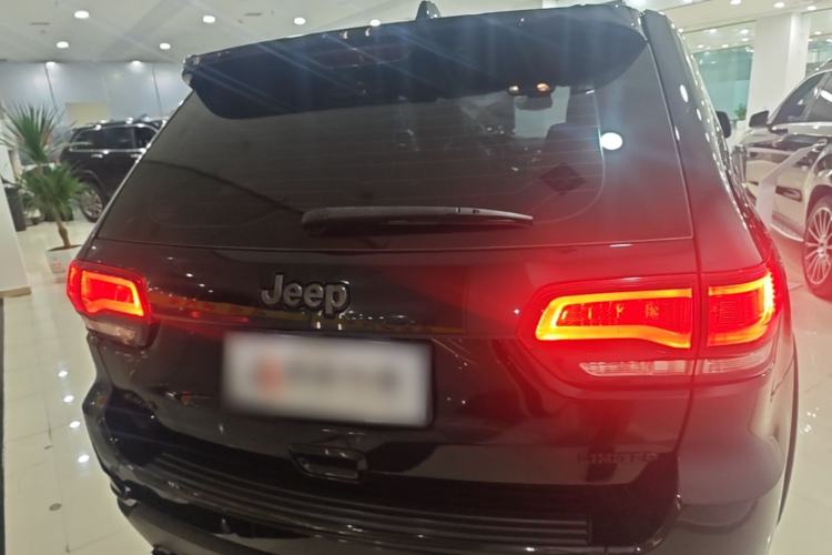 Used Jeep Grand Cherokee 2020 3.0L Elite Navigation Edition Rear