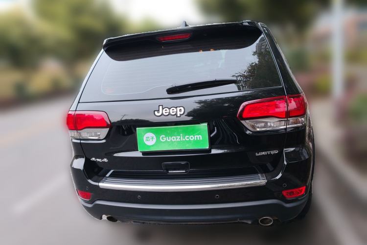 Used Jeep Grand Cherokee 2020 3.0L Elite Navigation Edition Rear