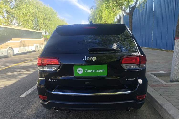 Used Jeep Grand Cherokee 2020 3.6L Elite Navigation Edition Rear