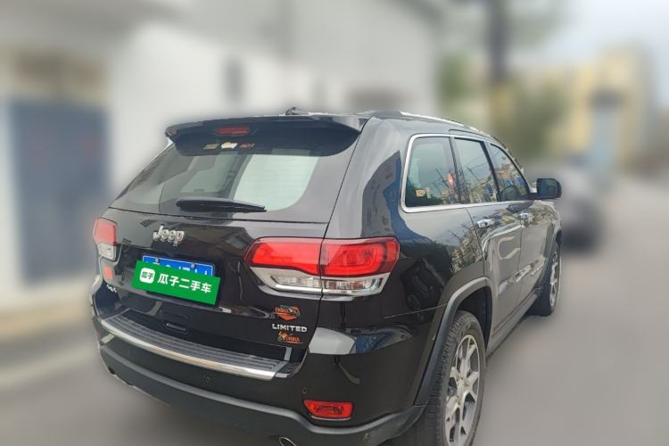 Used Jeep Grand Cherokee 2020 3.0L Elite Navigation Edition Rear Right 45 Deg