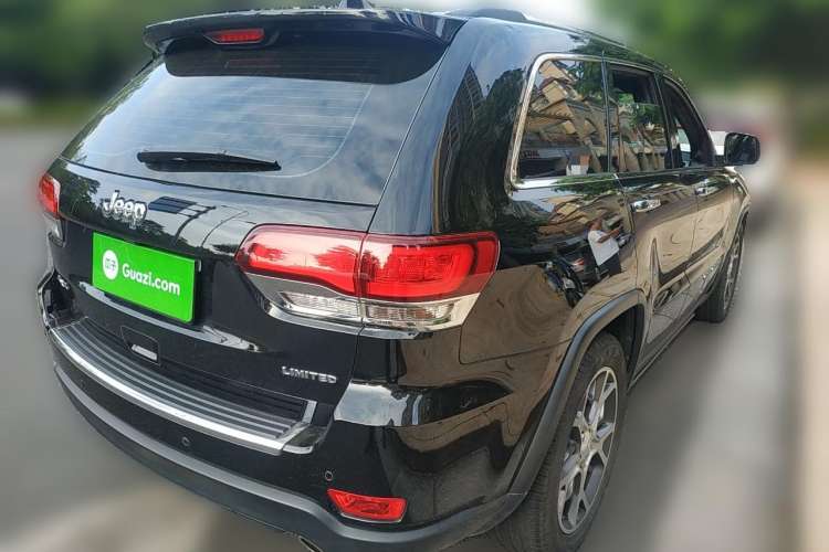 Used Jeep Grand Cherokee 2020 3.0L Elite Navigation Edition Rear Right 45 Deg