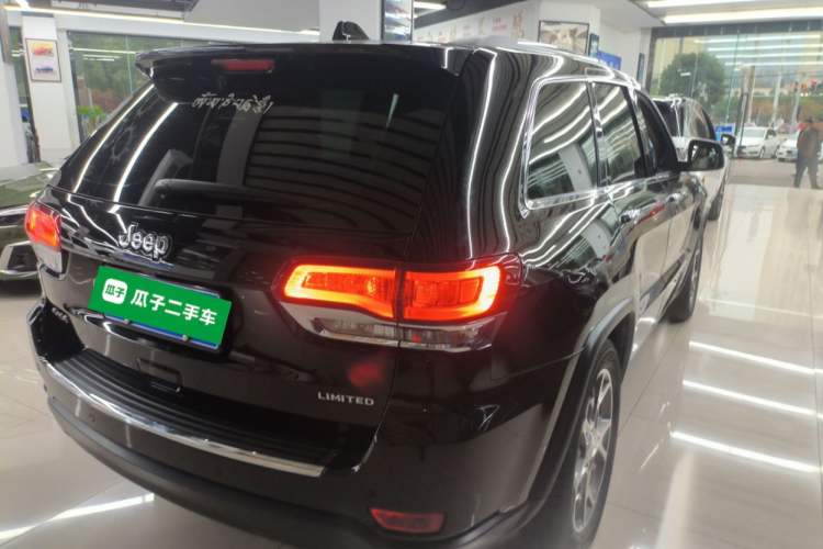 Used Jeep Grand Cherokee 2020 3.0L Elite Navigation Edition Rear Right 45 Deg