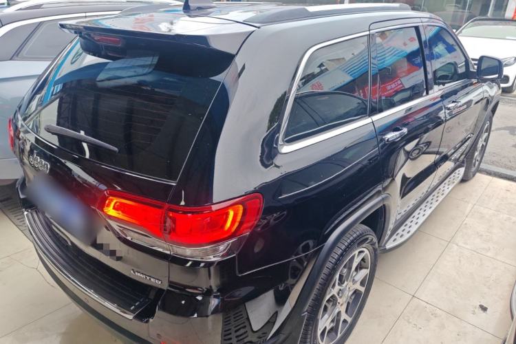 Used Jeep Grand Cherokee 2020 3.0L Elite Navigation Edition Rear Right 45 Deg