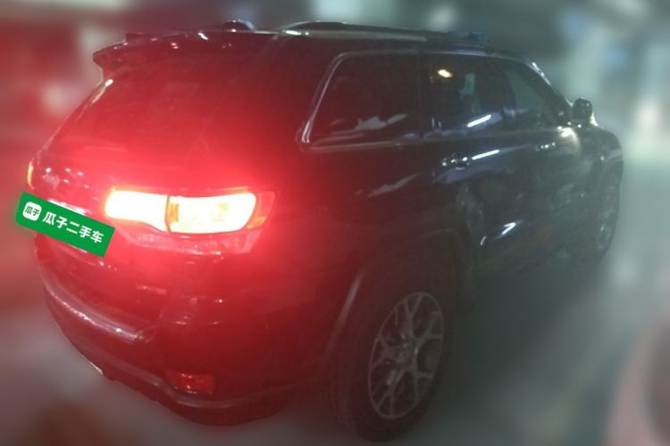 Used Jeep Grand Cherokee 2020 3.0L Elite Navigation Edition Rear Right 45 Deg