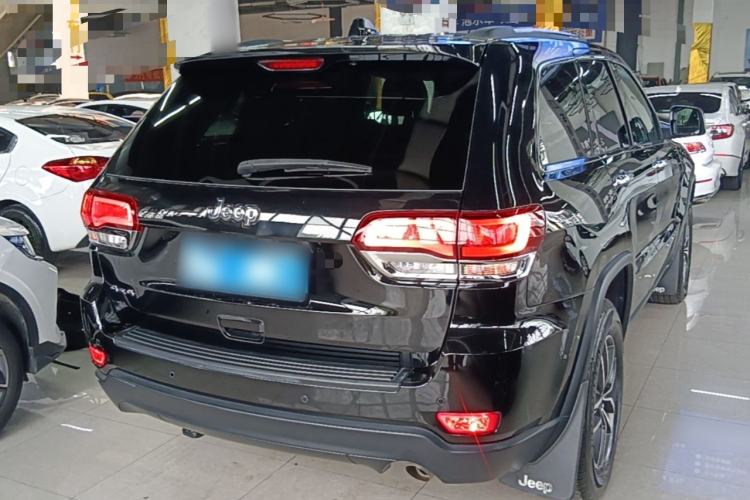 Used Jeep Grand Cherokee 2020 3.0L Professional Navigation Edition Rear Right 45 Deg