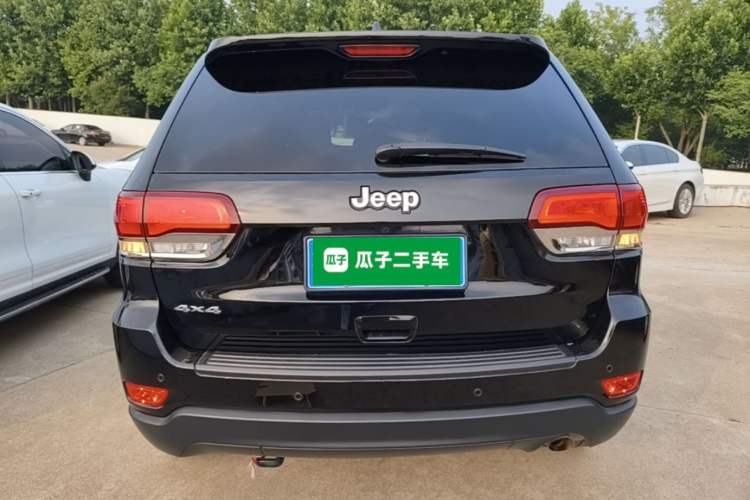 Used Jeep Grand Cherokee 2020 3.0L Professional Navigation Edition Rear