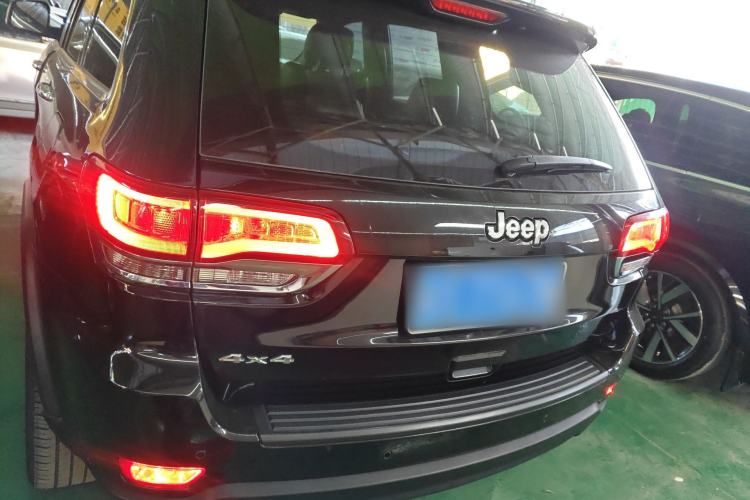 Used Jeep Grand Cherokee 2020 3.0L Professional Navigation Edition Rear