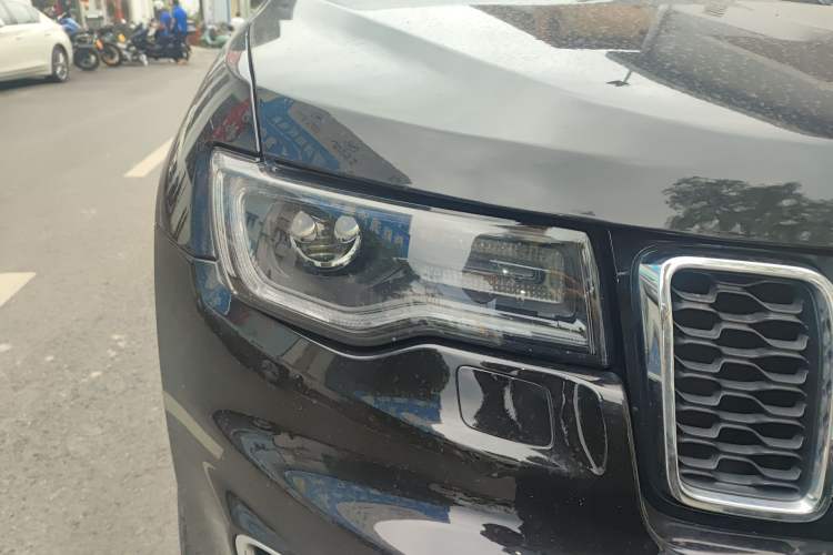 Used Jeep Grand Cherokee 2020 3.0L Elite Navigation Edition Right Front Headlight