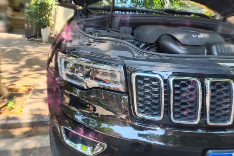 Used Jeep Grand Cherokee 2020 3.0L Elite Navigation Edition Right Front Headlight