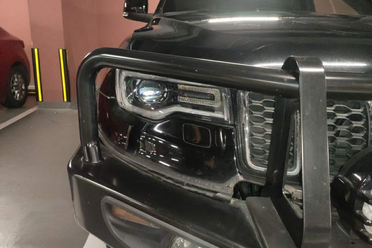Used Jeep Grand Cherokee 2020 3.6L Elite Navigation Edition Right Front Headlight