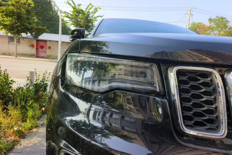 Used Jeep Grand Cherokee 2020 3.0L Elite Navigation Edition Right Front Headlight