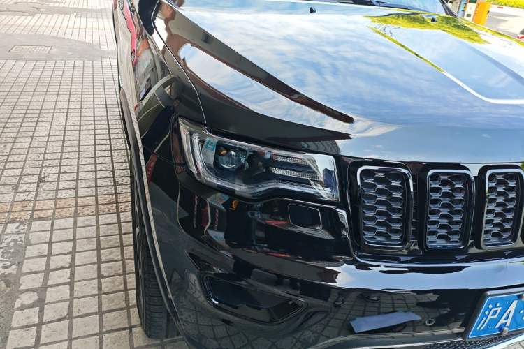 Used Jeep Grand Cherokee 2020 3.0L Elite Navigation Edition Right Front Headlight