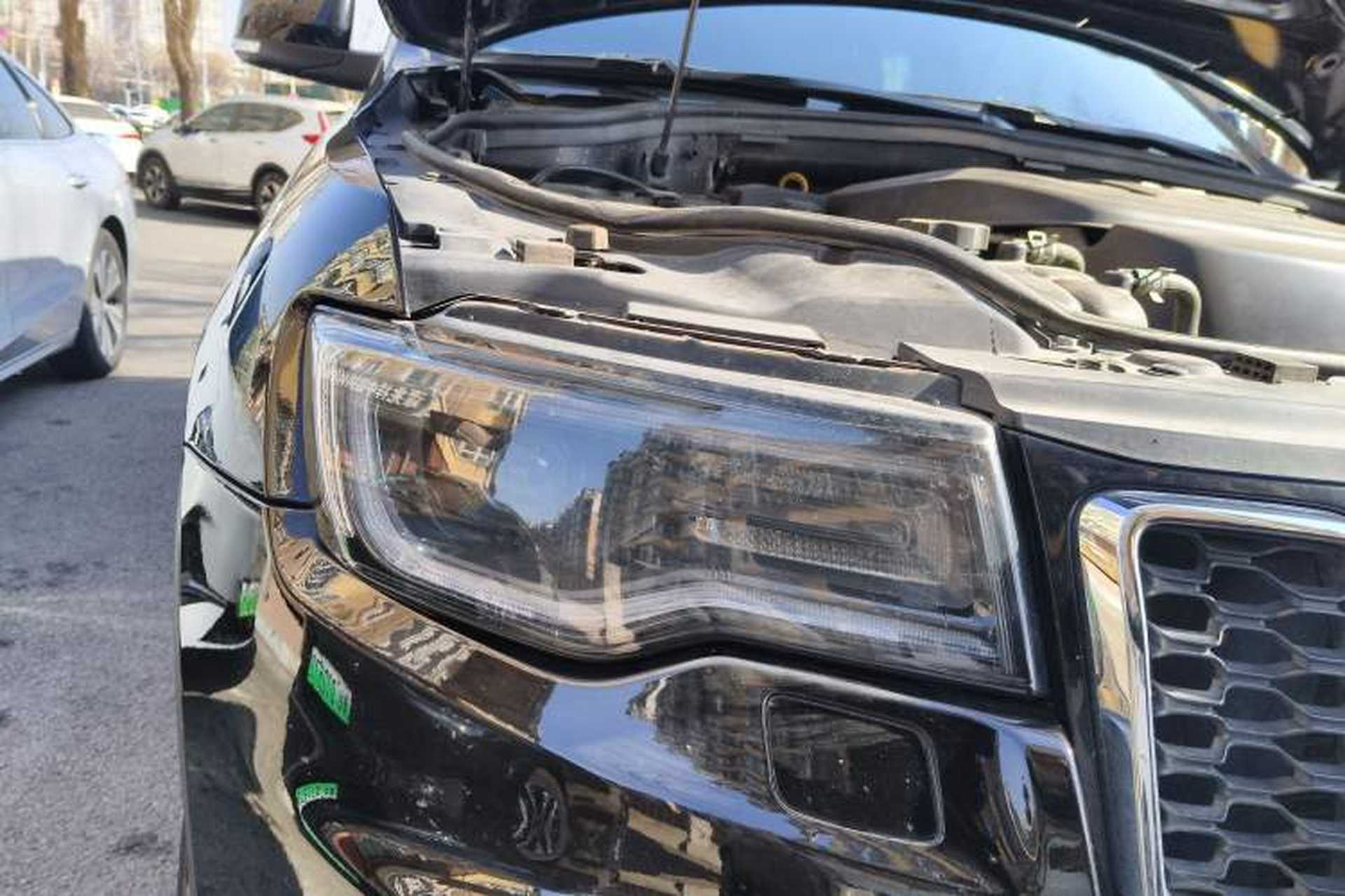 Used Jeep Grand Cherokee 2020 3.6L Elite Navigation Edition Right Front Headlight