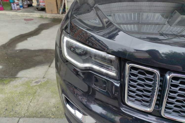Used Jeep Grand Cherokee 2020 3.0L Elite Navigation Edition Right Front Headlight