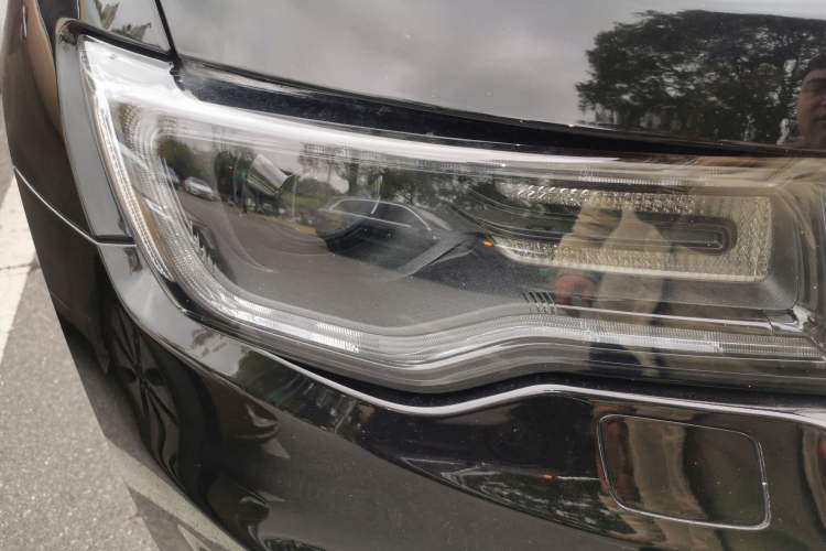 Used Jeep Grand Cherokee 2020 3.0L Elite Navigation Edition Right Front Headlight