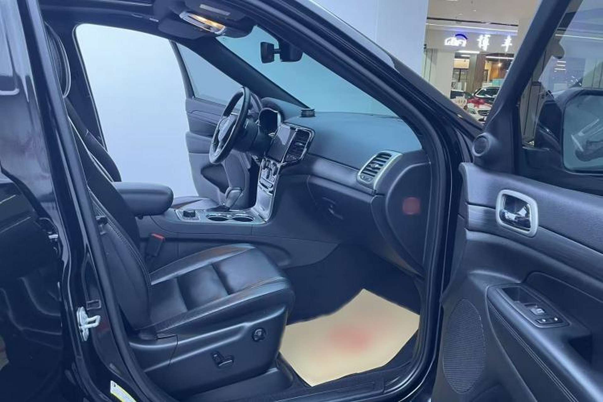 Used Jeep Grand Cherokee 2020 3.0L Professional Navigation Edition Right Front Seat