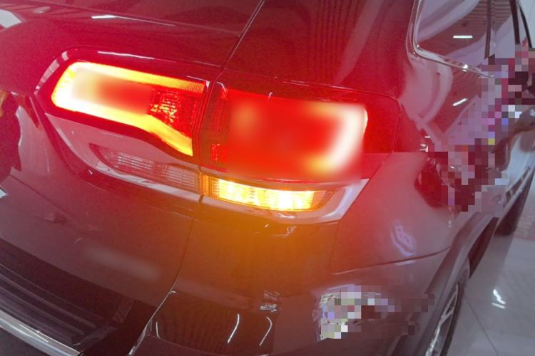 Used Jeep Grand Cherokee 2020 3.0L Elite Navigation Edition Right Rear Taillight